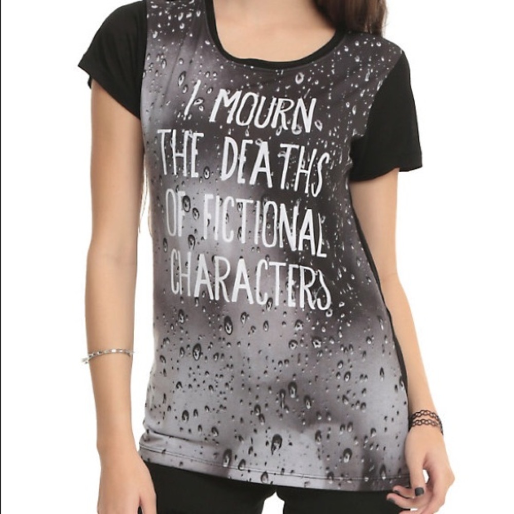 NWOT Hot topic t-shirt